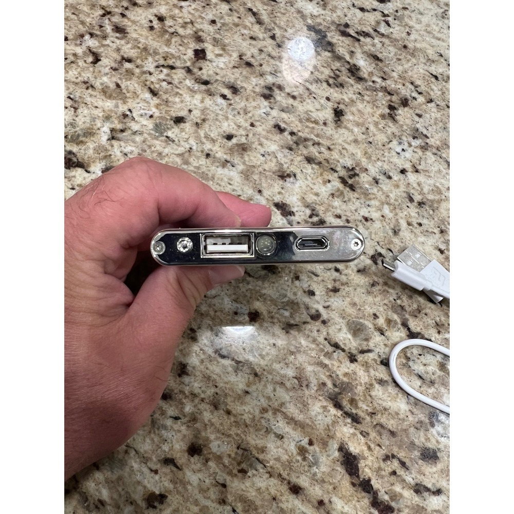 Missouri Farm Bureau Power Bank 3000mAh Portable Charger Model 2623 Black - Picture 6 of 6